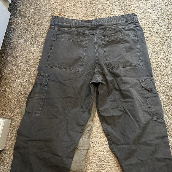 Two pair of old style wranglers 34X30 - Picture 4 of 9